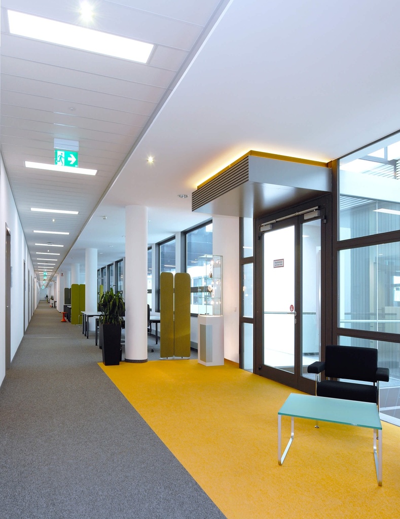 LED panel Office CCT, 300x1200 mm, 77 W, 3000-4000 K, bel