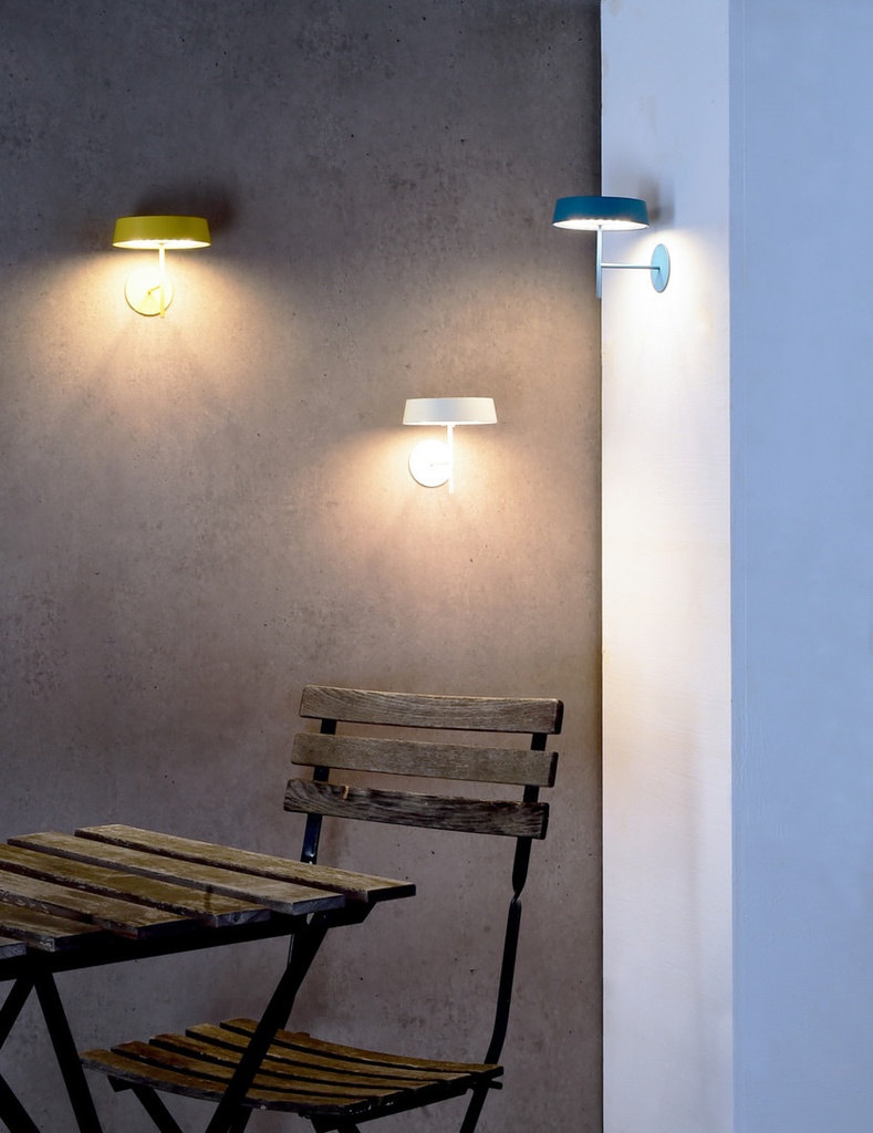 Wall holder for magnetic light Miram