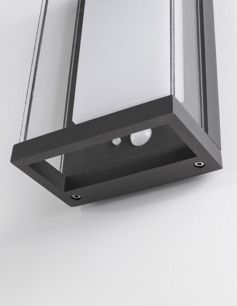 Outdoor wall light Bay 4