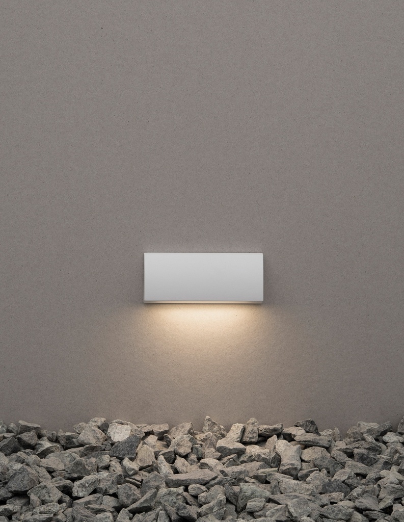 Outdoor wall light Liv 4