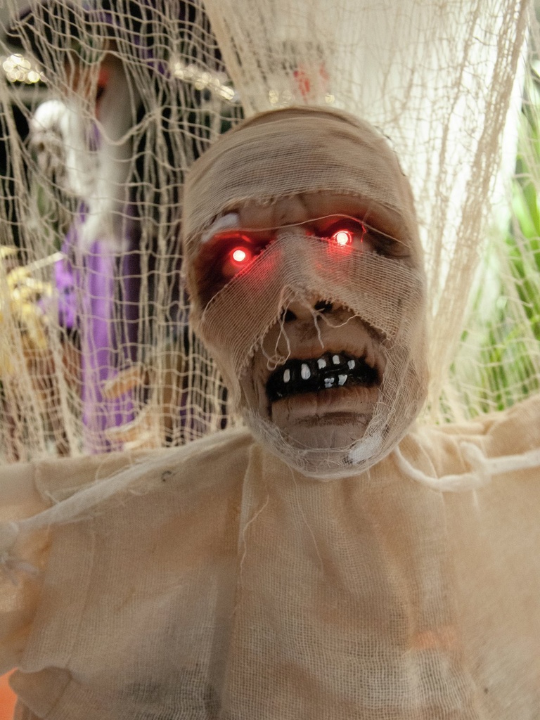 Mummy - animated - 40 x 60 x 40 cm